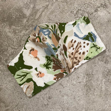 Load image into Gallery viewer, 1960s Vintage Abstract Floral Face Mask