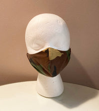 Load image into Gallery viewer, 1970s Vintage Camo Print Face Mask