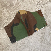Load image into Gallery viewer, 1970s Vintage Camo Print Face Mask
