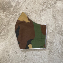 Load image into Gallery viewer, 1970s Vintage Camo Print Face Mask